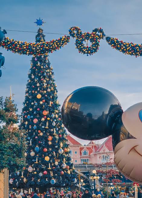 Take the kids to Disneyland Paris New Year