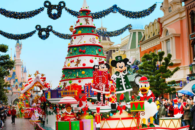 Take the kids to Disneyland Paris Christmas